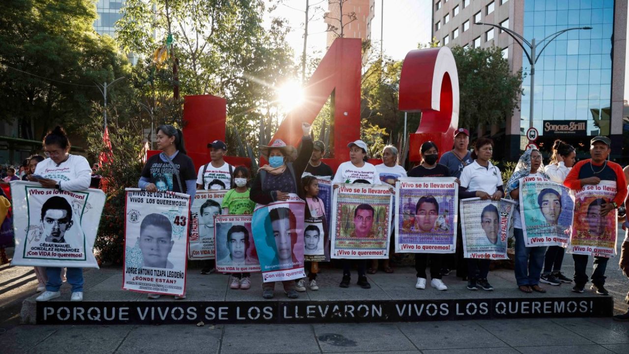 AMLO comparte carta a padres de los 43 normalistas de Ayotzinapa: “Se avanzó, no como quisiéramos”