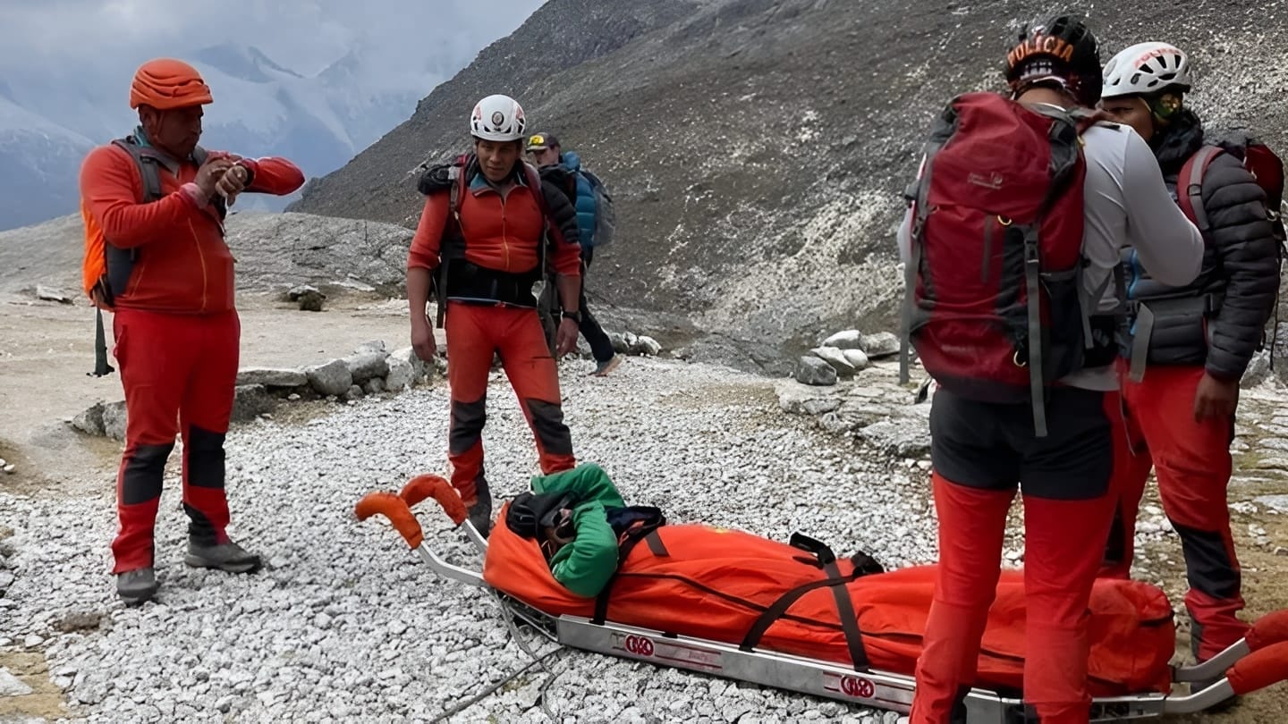 ALPINISTA MEXICANO PIDE AYUDA PARA RECUPERARSE DE ACCIDENTE EN LOS ANDES