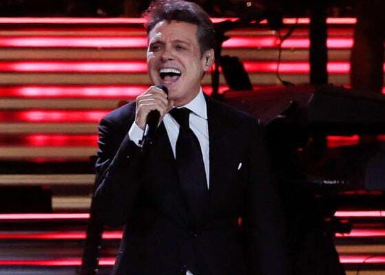 PREOCUPA LA SALUD DE LUIS MIGUEL: CANCELA SHOWS POR NEUMONÍA