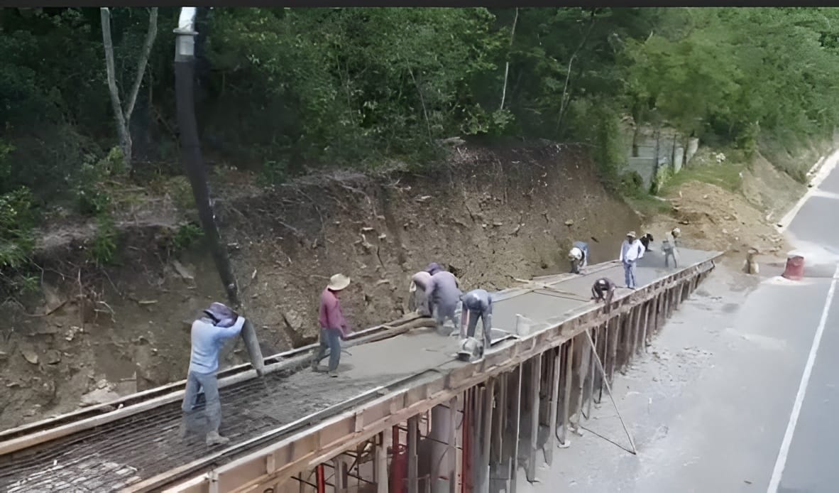 LANZA CLAUDIA SHEINBAUM  PLAN NACIONAL PARA REPARAR CARRETERAS