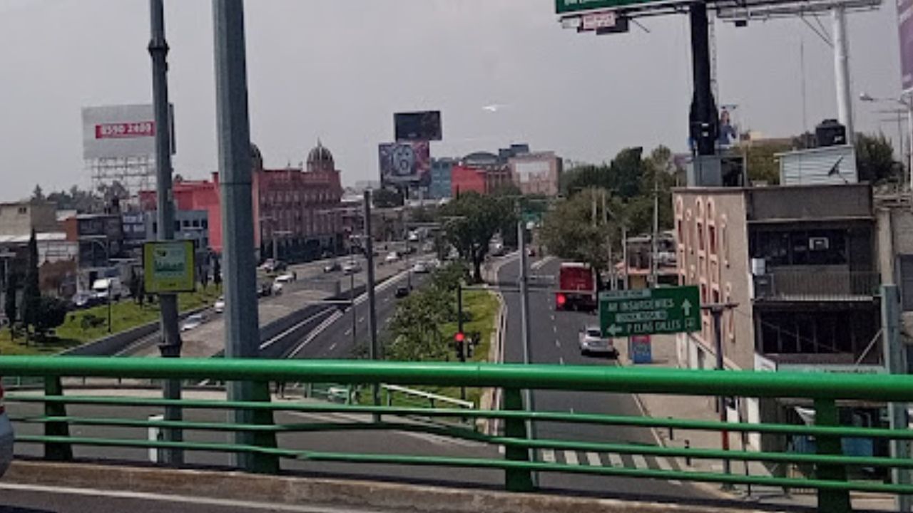 Mujer intenta arrojarse de puente vehicular en Viaducto Río de la Piedad