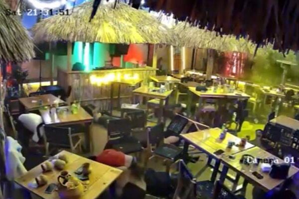 ESTADO DE SHOCK EN QUERÉTARO TRAS ATAQUE ARMADO EN EL BAR LOS CANTARITOS