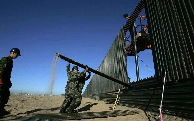 TRUMP REAFIRMA COMPROMISO CON MURO FRONTERIZO