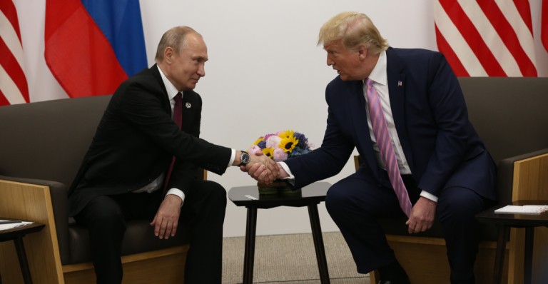 TRUMP Y PUTIN INICIAN NEGOCIACIONES PARA LA PAZ EN UCRANIA