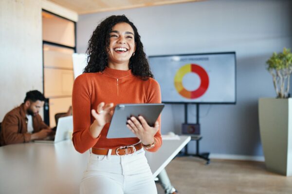 ¿ES POSIBLE CRECER PROFESIONALMENTE SIN CAMBIAR DE EMPLEO?