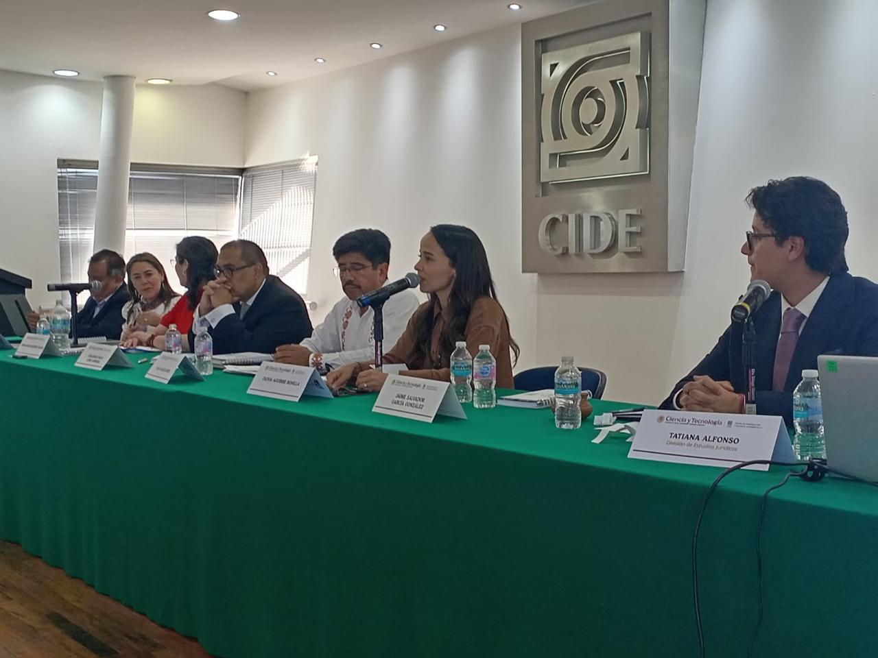 OLIVIA AGUIRRE MOVILIZA A LA JUVENTUD EN CAMINO A LA CORTE