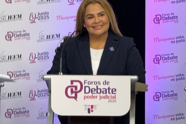 ERIKA ICELA CASTILLO LIDERA EL DEBATE RUMBO AL PODER JUDICIAL