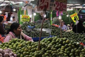 INFLACIÓN EN MÉXICO LLEGA A 3.93% EN ABRIL