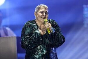 LA LEONA DORMIDA CONQUISTA A LAS MADRES EN EL ZÓCALO