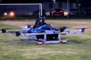 ¡MANTARRAYA AL RESCATE! ESTUDIANTES MEXICANOS CREAN EL PRIMER DRON TRIPULADO