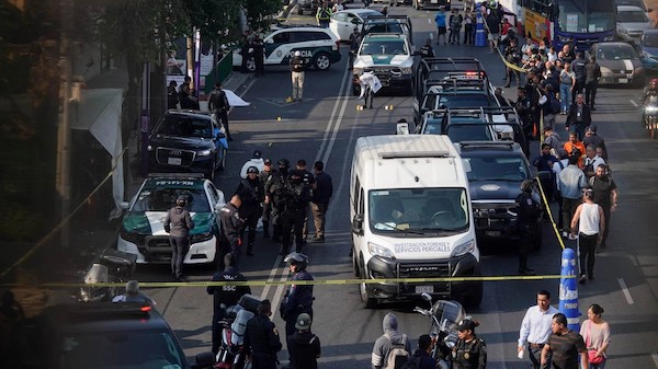 ASESINAN A SECRETARIA Y ASESOR DE CLARA BRUGADA EN ATAQUE DIRECTO