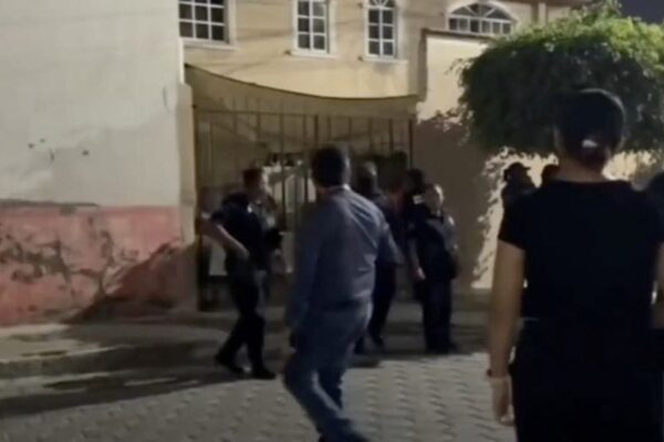 BRUTAL AGRESIÓN A “EL PIÑAS” INDIGNA A TEHUACÁN