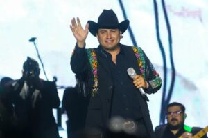 DE BROOKLYN AL VETO: TIGRES DEL NORTE HONRADOS, JULIÓN ÁLVAREZ SIN VISA