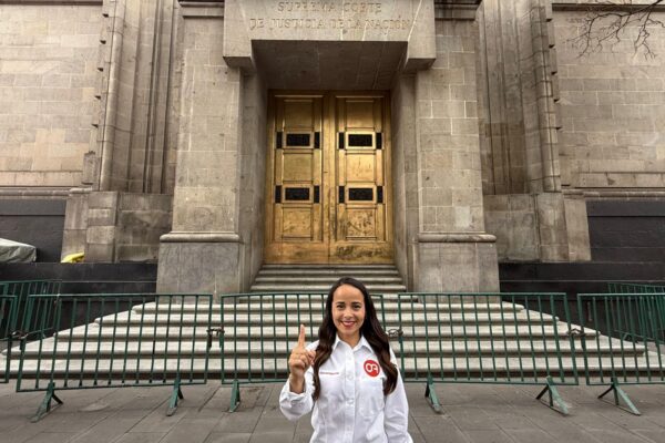 SIN MILLONES, SIN PARTIDO Y SIN MIEDO: OLIVIA AGUIRRE, LA CIENTÍFICA DEL DERECHO, CIERRA CAMPAÑA Y LLAMA A VOTAR CON CONCIENCIA PARA SACUDIR LA SUPREMA CORTE
