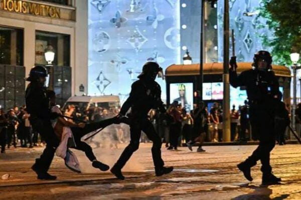 FESTEJO DEL PSG DEJA DOS MUERTOS Y MÁS DE 500 DETENIDOS EN PARÍS
