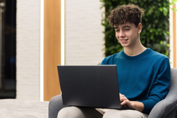 TECMILENIO: LA EDUCACIÓN PERSONALIZADA TRANSFORMA FUTUROS