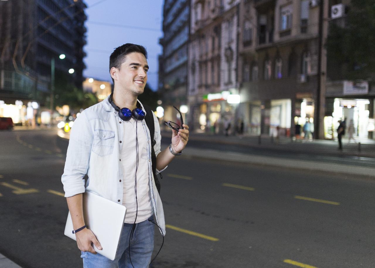 LA EDUCACIÓN AL RITMO DE TU VIDA: ASÍ SE ESTUDIA UNA CARRERA CON MAPS DE TECMILENIO