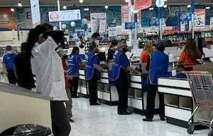 LA “LEY SILLA” YA ES OBLIGATORIA; ADIÓS A ESTAR DE PIE TODO EL DÍA