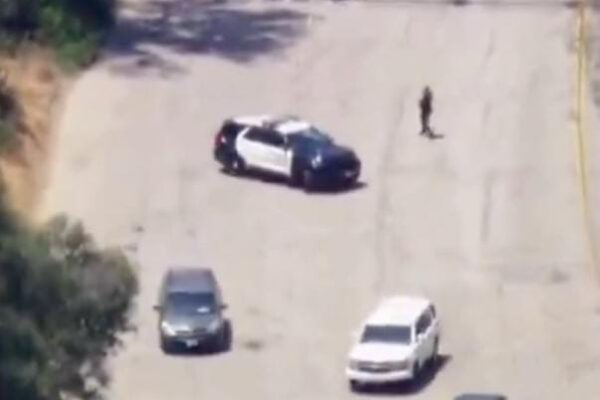 DODGERS ENFRENTAN AL ICE; NIEGAN ENTRADA A AGENTES EN SU ESTADIO