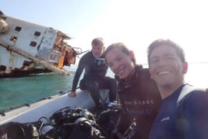 ANA Y LA MÍSTICA DEL BUCEO: UN VIAJE DESDE EL MEDITERRÁNEO A LOS CENOTES MAYAS