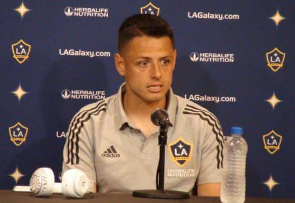 CHICHARITO PIDE PERDÓN TRAS POLÉMICA MISÓGINA Y APUESTA A APRENDER