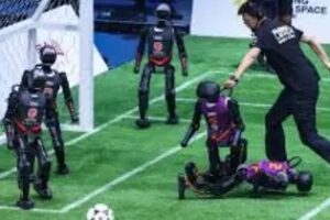 ROBOTS VS ROBOTS: CHINA LANZA EL PRIMER TORNEO DE FÚTBOL TOTALMENTE AUTÓNOMO