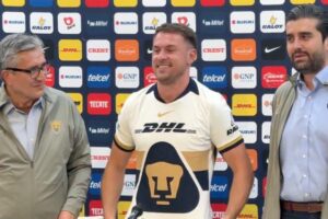 RAMSEY LLEGA A PUMAS… ¿CON GOLES Y MALDICIÓN INCLUIDA?