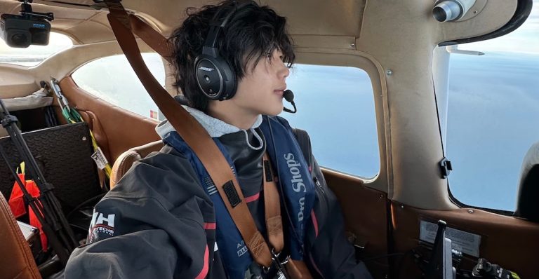 INFLUENCER ATERRIZA EN LA ANTÁRTIDA SIN PERMISO Y ACABA DETENIDO