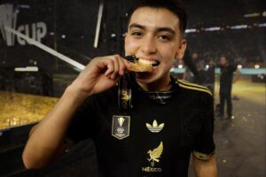 DE XOLOS A LA COPA ORO 2025; GILBERTO MORA PRUEBA QUE LOS SUEÑOS NO TIENEN EDAD