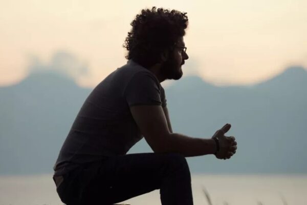 LA SOLEDAD MATA: ADVIERTE LA OMS