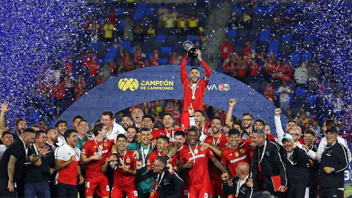 TOLUCA VENCE AL AMÉRICA 3-1 Y SE CORONA EN EL CAMPEÓN DE CAMPEONES