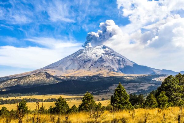 Popocatépetl en Alerta Amarilla Fase 2: Intensa caída de ceniza afecta a la Ciudad de México y Edomex