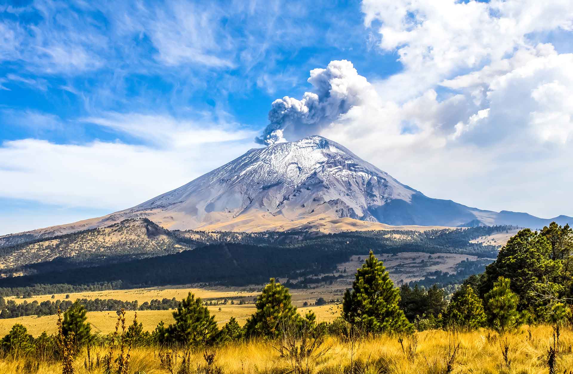 Popocatépetl en Alerta Amarilla Fase 2: Intensa caída de ceniza afecta a la Ciudad de México y Edomex
