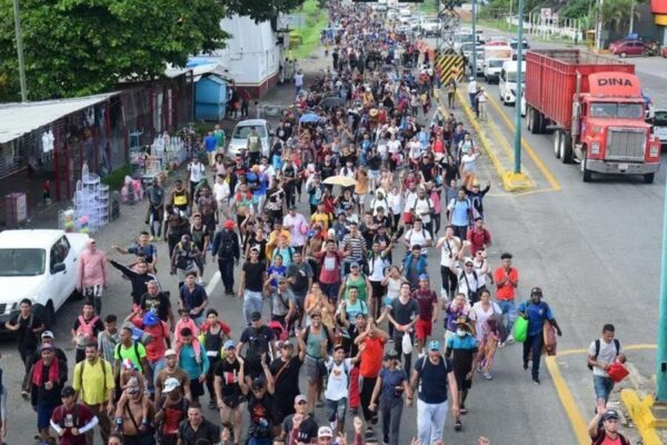 Una nueva caravana migrante partió de Tapachula rumbo al norte… pero con nuevos destinos