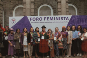 Feministas exigen compromisos reales