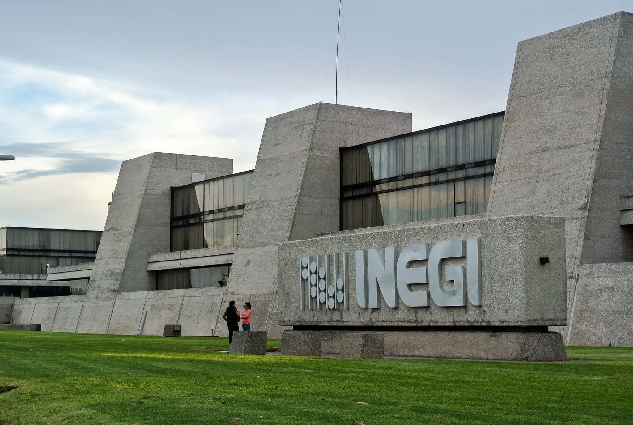 3 de cada 10 mexicanos vivió en pobreza en 2024; el indicador bajó 17.7% en dos años