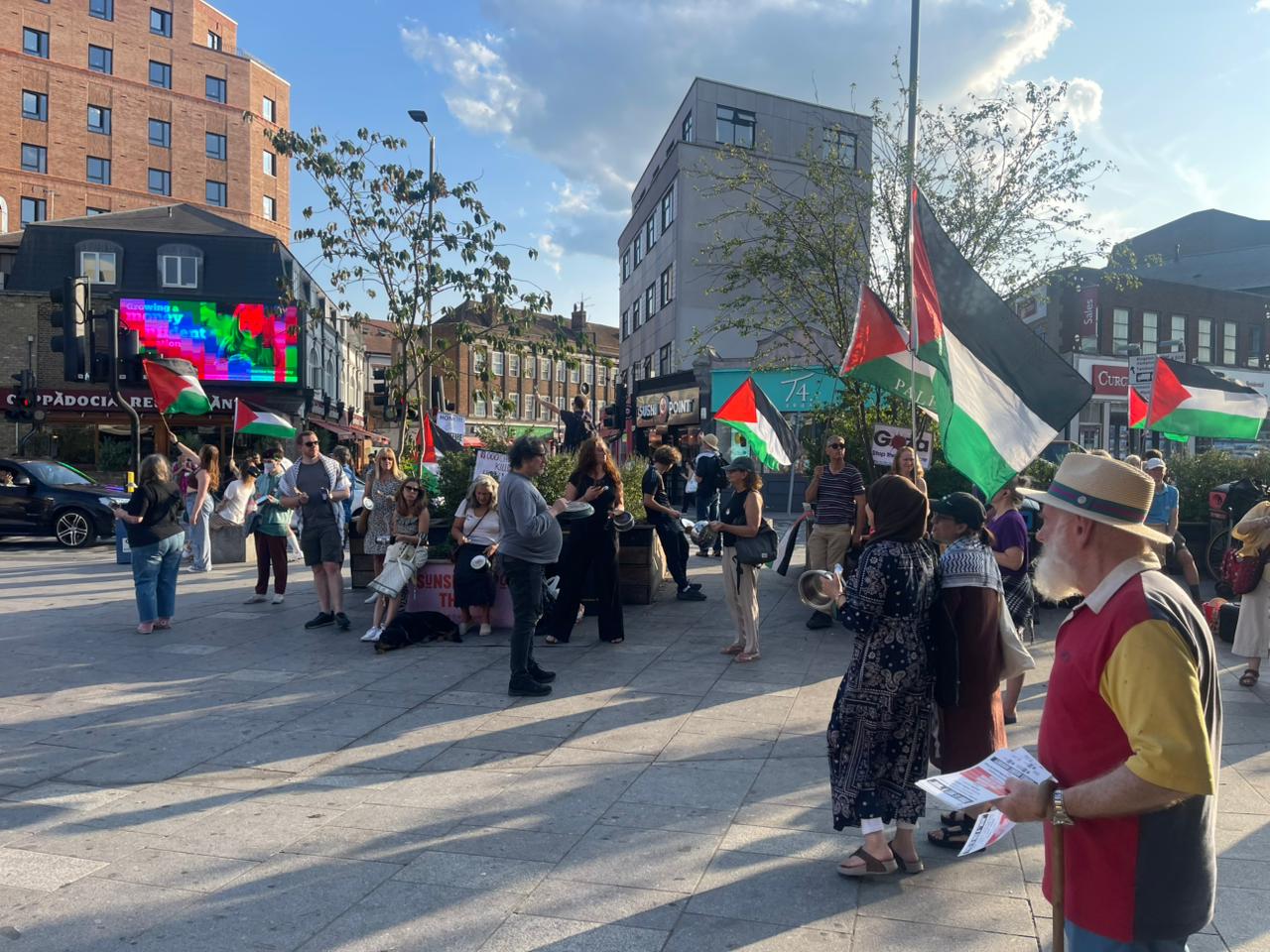 Protesta en Kingston, Londres, contra la ofensiva israelí en Palestina