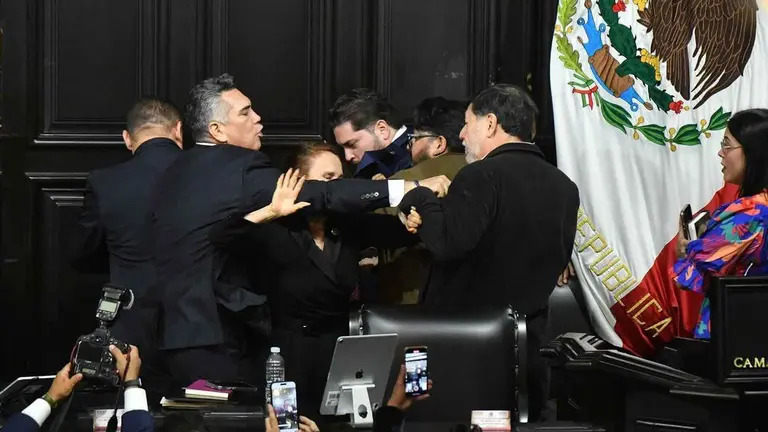 Alito vs. Noroña: pelea en el Senado tras la sesión de la Permanente; anuncian denuncias y posible desafuero