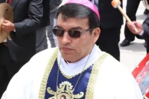 Papa León XIV acepta renuncia de obispo peruano acusado de mala conducta y desvío de fondos