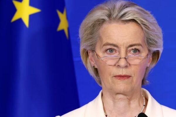 Avión de la presidenta de la Comisión Europea aterriza sin GPS tras interferencia atribuida a Rusia