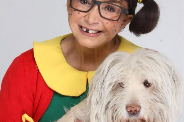 La Chilindrina tropieza y sufre una aparatosa caída en el Teatro Insurgentes; afortunadamente está estable