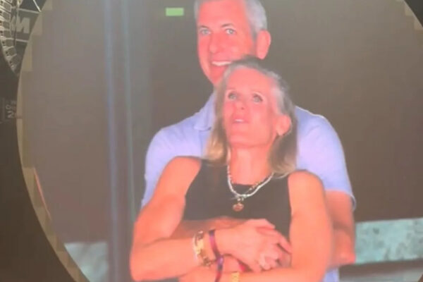 “No fue infidelidad”: el esposo de Kristin Cabot rompe el silencio sobre el video viral en concierto de Coldplay