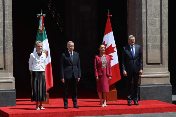 Recibe Sheinbaum en Palacio Nacional a Mark Carney, primer ministro de Canadá