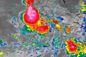 ‘Narda’ descarga lluvias intensas hoy: estos 4 estados del Pacífico deben prepararse