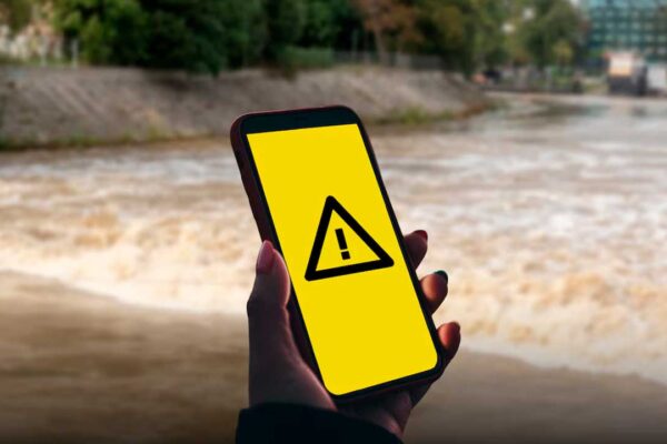 El nuevo escudo preventivo: alertas de inundaciones en tu celular