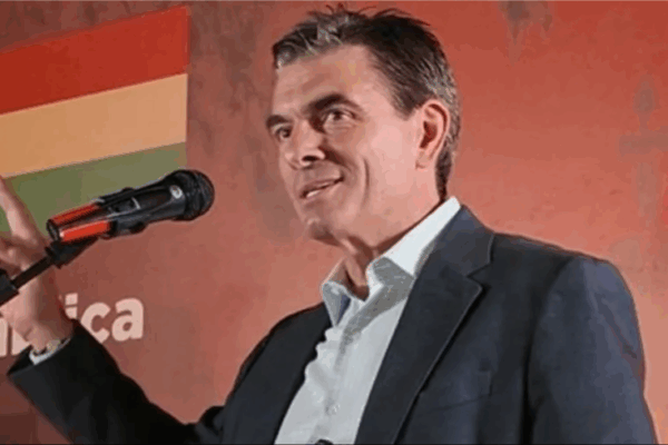Victoria Histórica en Bolivia: Rodrigo Paz de centro derecha, triunfa en la segunda vuelta