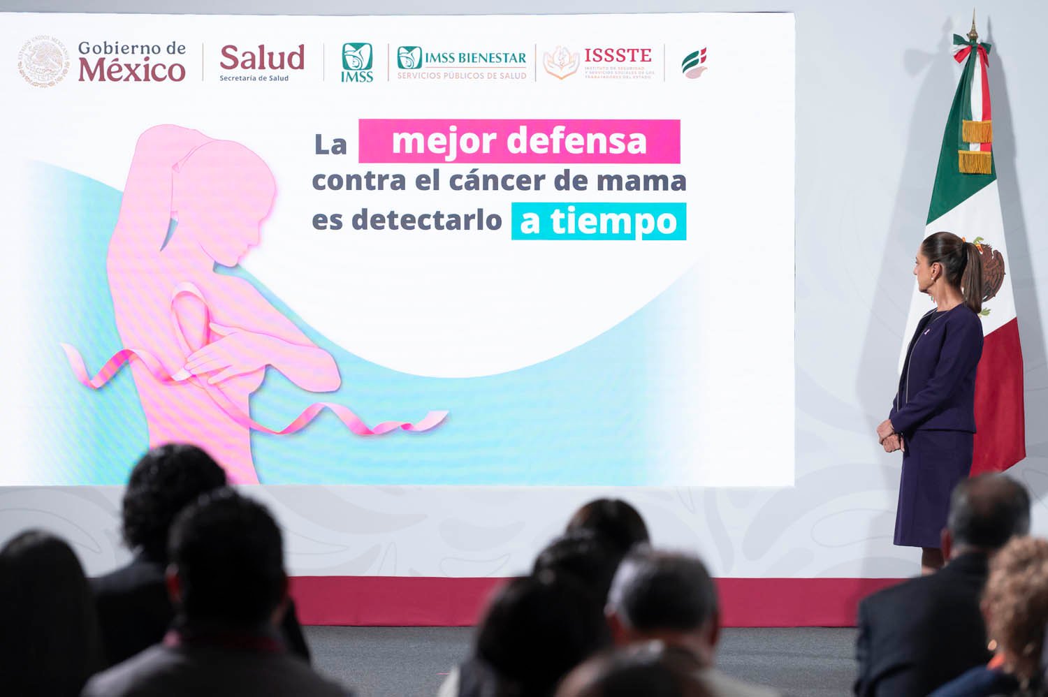 Anuncian plan universal contra el cáncer de mama: 8 mil millones para detección y tratamiento en todo el país