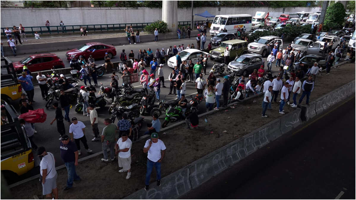 Megabloqueo nacional paraliza México: Transportistas y campesinos exigen seguridad y apoyo al campo