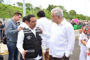 Reconocen Iván Hernández, legado de justicia social del expresidente Andrés Manuel López Obrador y la continuidad de su visión bajo el liderazgo de la presidenta Claudia Sheinbaum