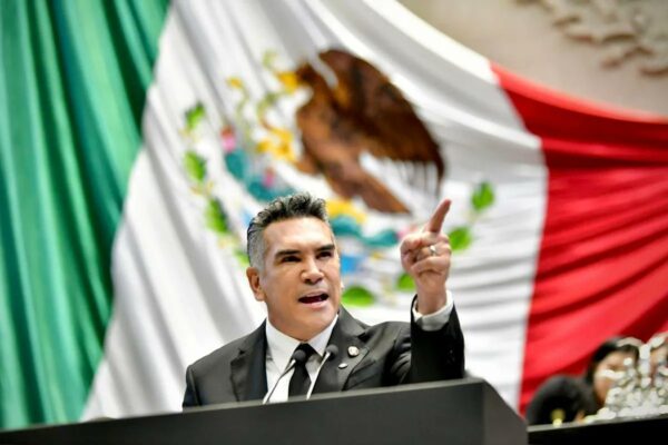 Tras el descarrilamiento del Tren Interoceánico; Alito Moreno exige frenar obras ferroviarias y revisar su seguridad para evitar otra tragedia